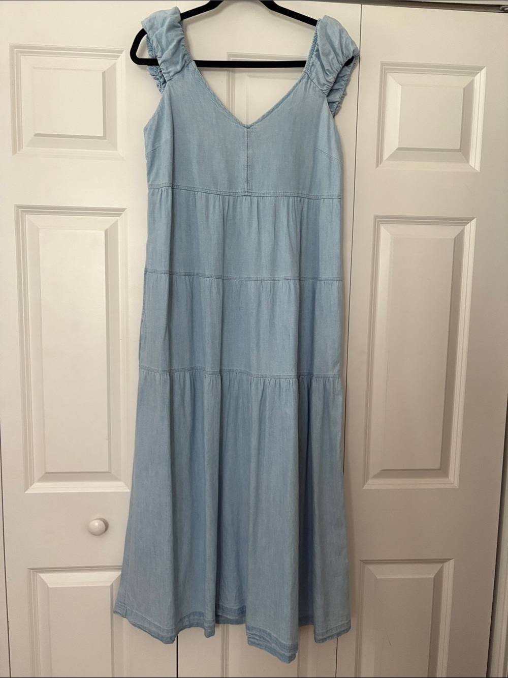 Old Navy Light Blue Tiered Maxi Dress with Ruffled Straps